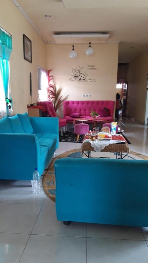 D-Rima Homestay Рутенг Екстер'єр фото