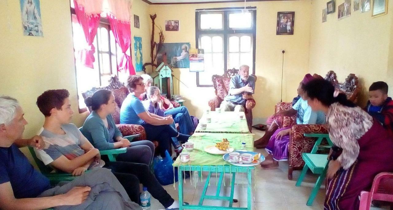 D-Rima Homestay Рутенг Екстер'єр фото